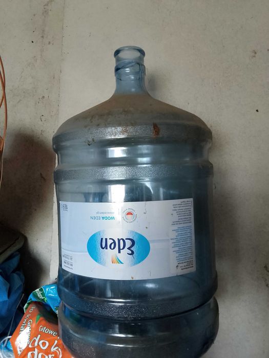 Pusta butla Woda Eden 18,9l na wino piwo zaprawy z rączką
