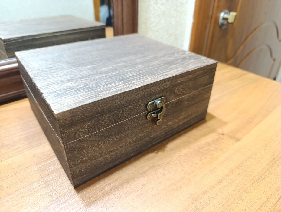 Подарунковий набір для віскі з бокалами,ящиком.