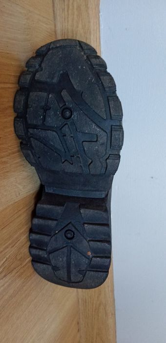 Buty Vices na koturnie czarne 37