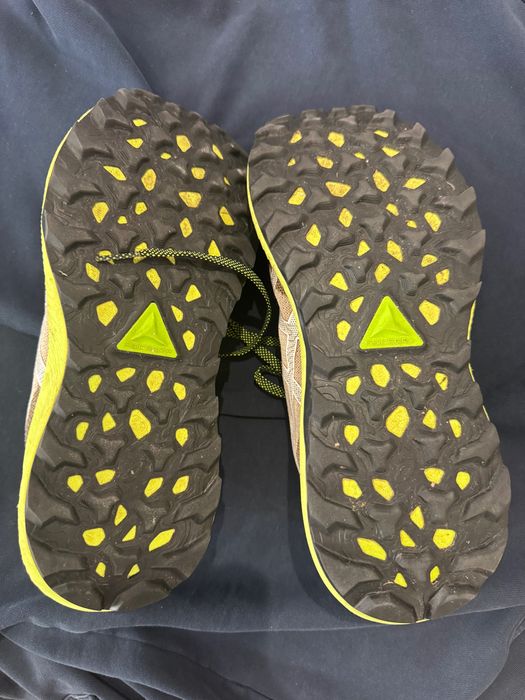 Asics Trabuco 12 - sapatilhas de Trail