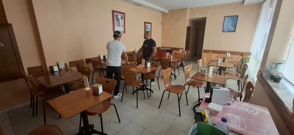 Mobiliario café Mesas e cadeiras como Novo