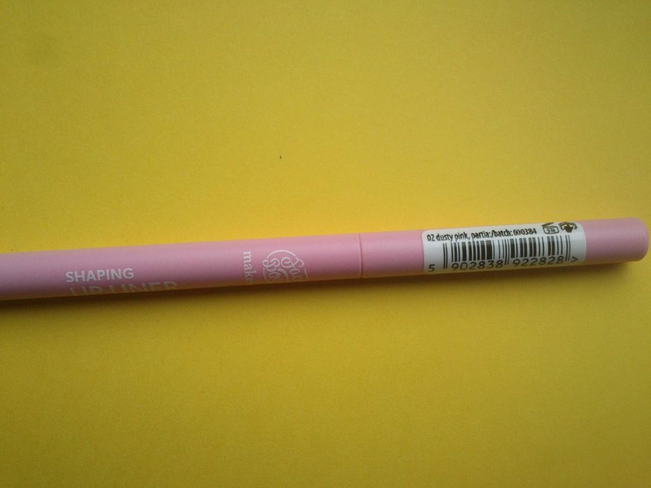 Konturówka do ust 02 Dusty pink wiosna wiosenna prezent makijaż usta Faceboom