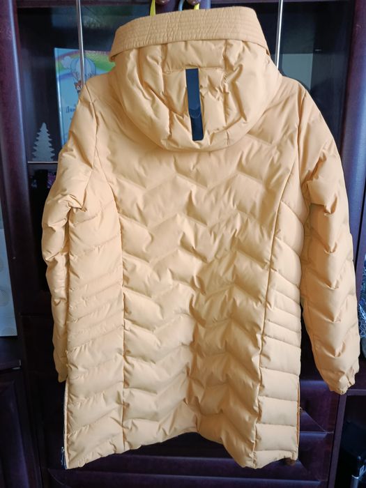 Зимня куртка жіноча