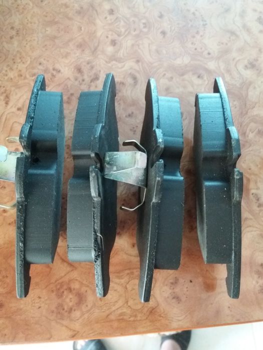 Колодки тормозные передние-задние .Спринтер 903.лт 28-46. 96-06 г.в.