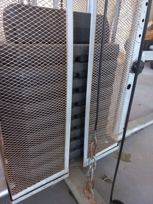 Maquina de musculação multifunções