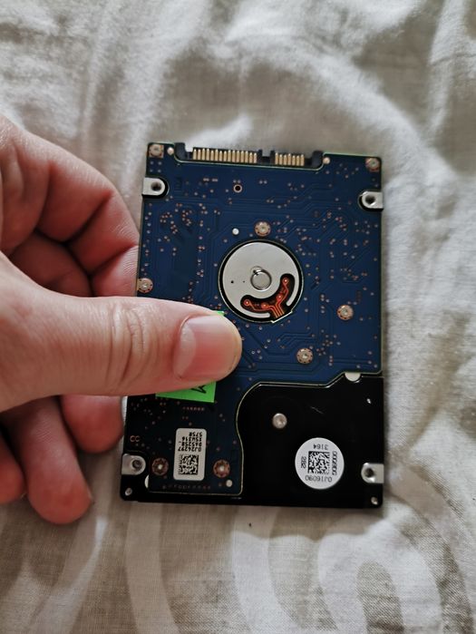 Жесткий диск для ноутбука HGST с бэдами