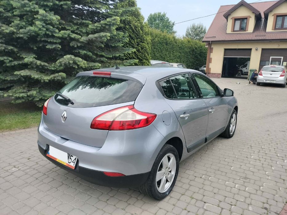 Renault  Megane 1.6B, zadbana