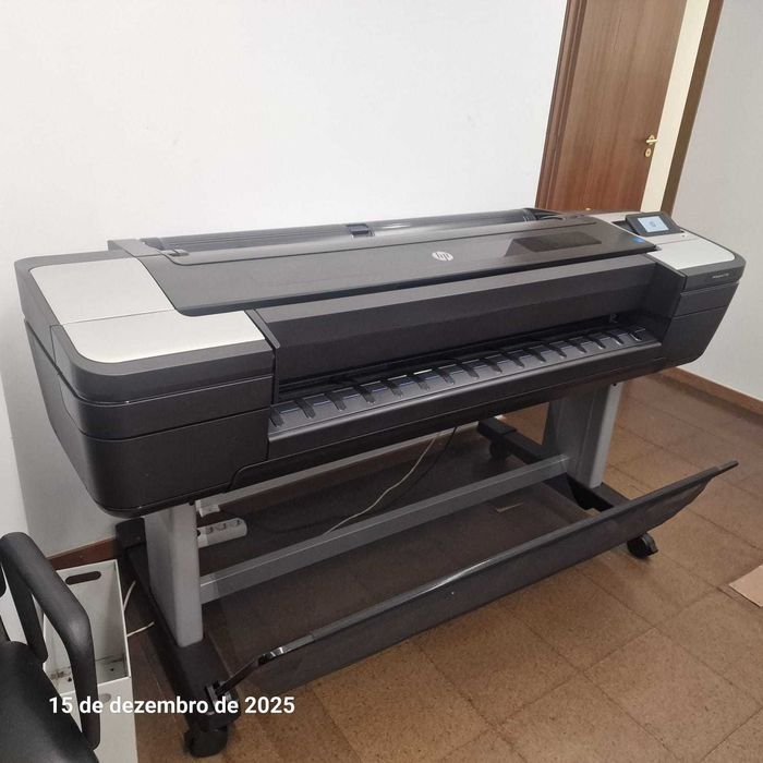 plotter HP DesignJet T1700 44-in como nova