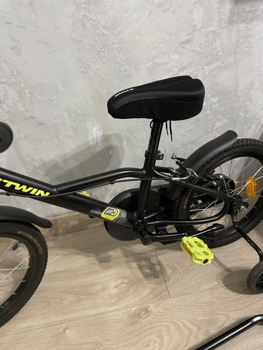 Rower dzieciecy Btwin Dark Hero 16 cali