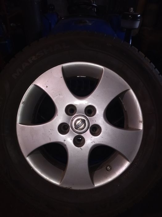 Продам комплект шин