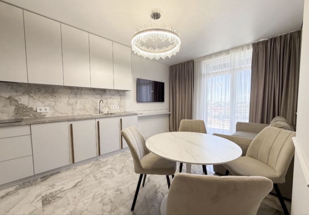 Продаж 2к квартири ЖК Радіщева/Набережна/Боздош/з ремонтом