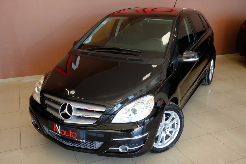 Mercedes B-Class 2011