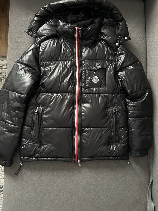 Пуховик moncler nfc