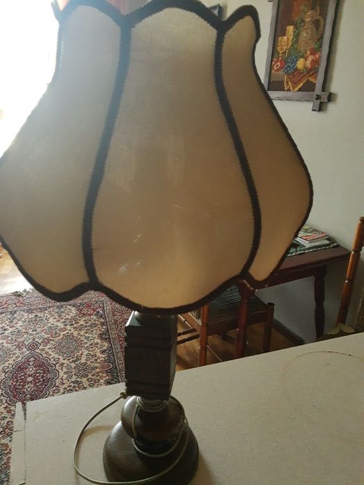 Sprzedam stojąca lampę