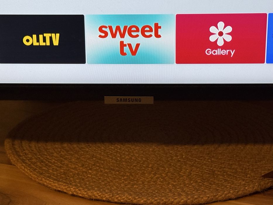 Телевізор Samsung smart tv 43ʼʼ