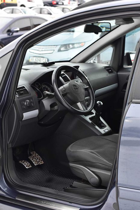Opel Zafira 2006 1.9 Дизель механіка (Перший внесок від 20%)