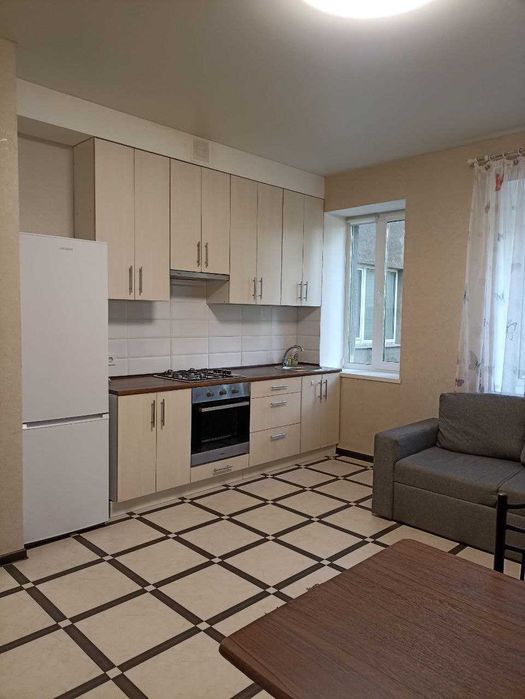 Шпиталь 1 хв пішки. Подобово квартира м.Наукова. Харків центр,