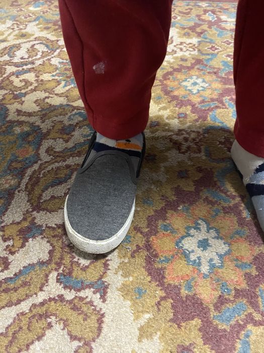 Продам кеды  2 пары