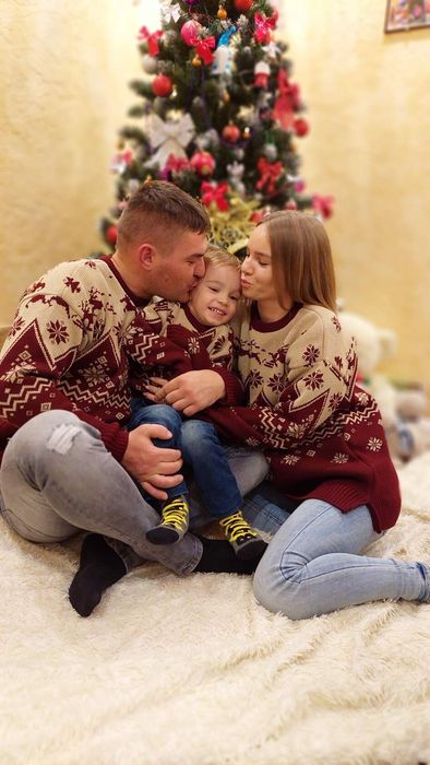Свитера семейные новогодние
