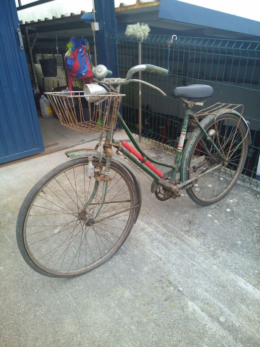 Bicicleta pasteleira de senhora