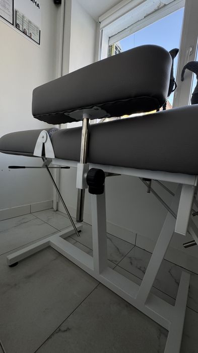 Крісло педикюне (косметологічне)