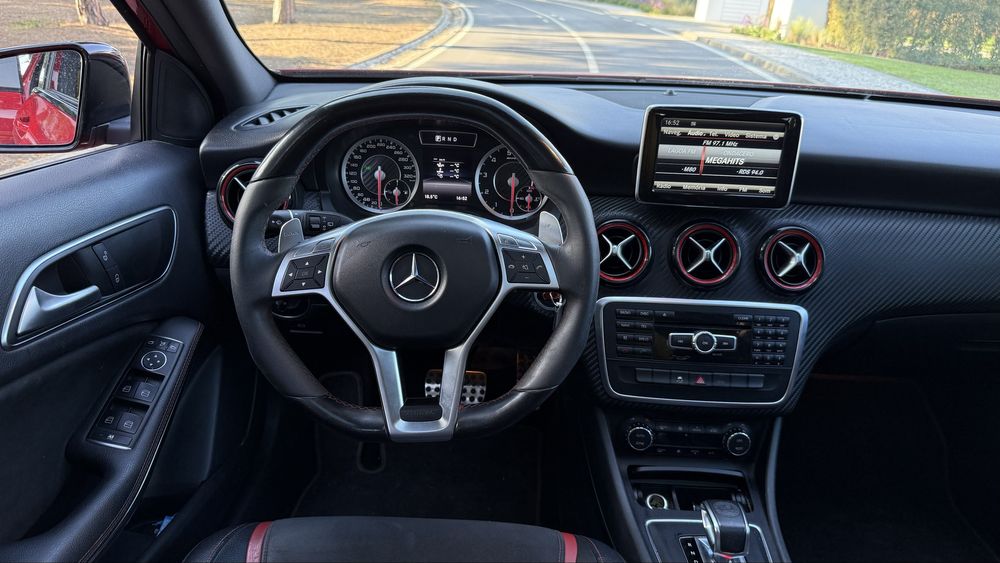 Mercedes A45 Amg