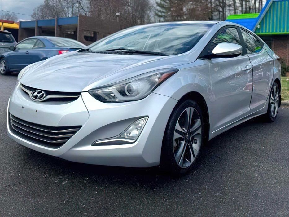 Hyundai Elantra Sport      2015