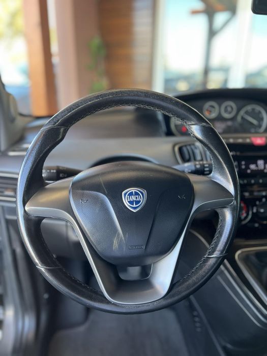 Lancia Ypsilon 1.3 M-jet S&S Gold