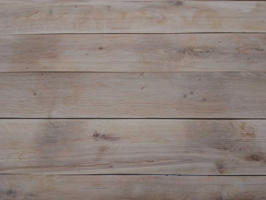 Nowa deska podłogowa - szlifowana 120 cm