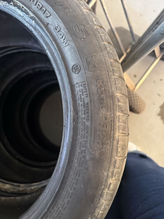 Vendo 4 pnues goodyear RFT 225/50R17