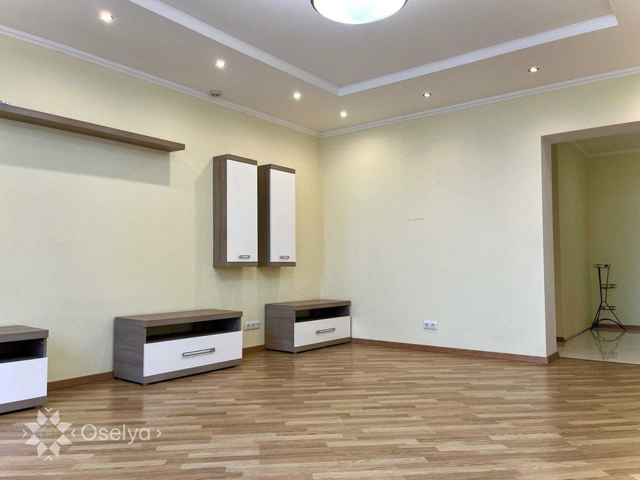 3 кімнатна квартира на Позняках Срібнокільська 1 ЖК Корона Київ Дарницький Держпрограми