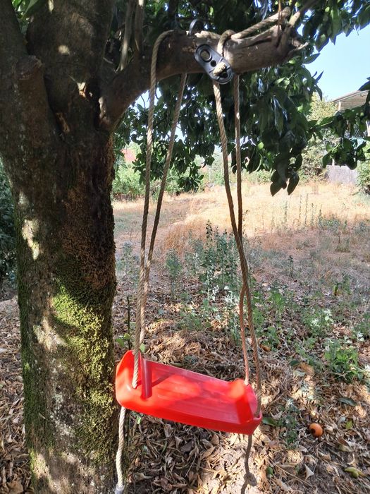 Baloiço  de criança  para colocar em árvore427634760646010882