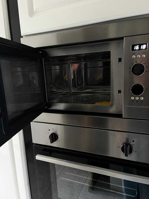 Microondas TEKA Encastrar 0,48 largura x 0,28 altura x 0,30m profun