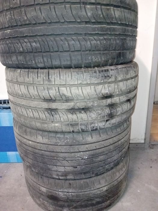 Jantes 22 polgagas com pneus em bom estado