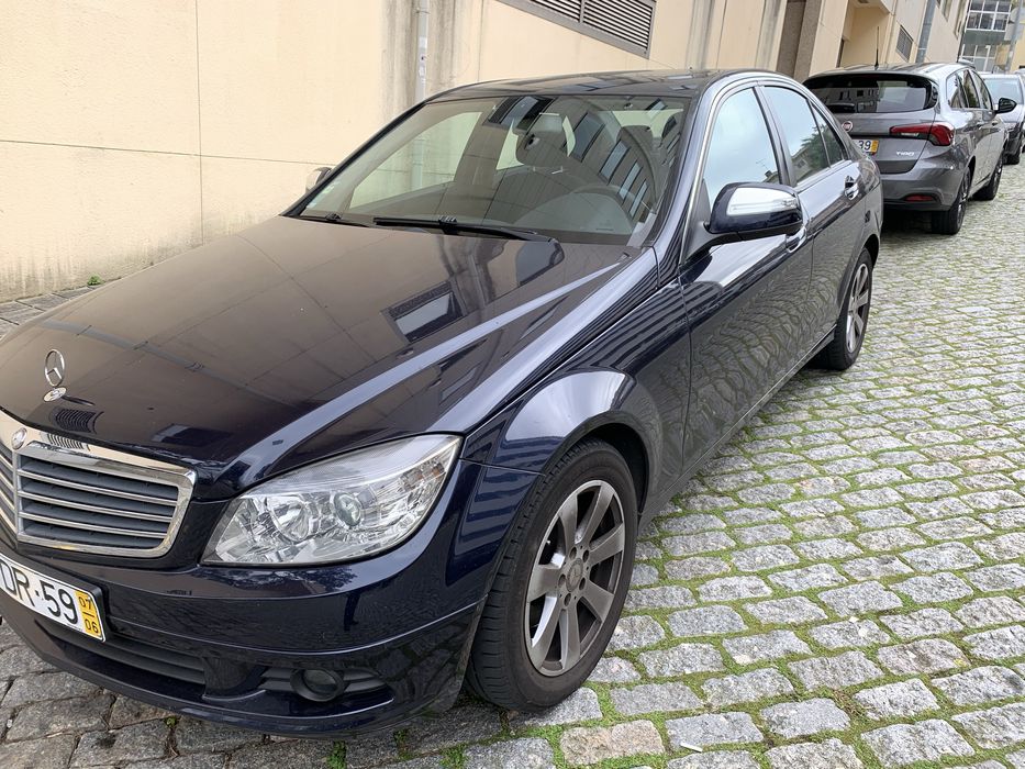 Mercedes-Benz C 220 CDI Classic – Nacional – Excelente Estado