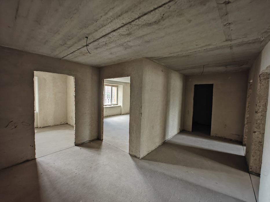 Продаж 3 кім. Сира. Цегляний будинок.  4 поверх