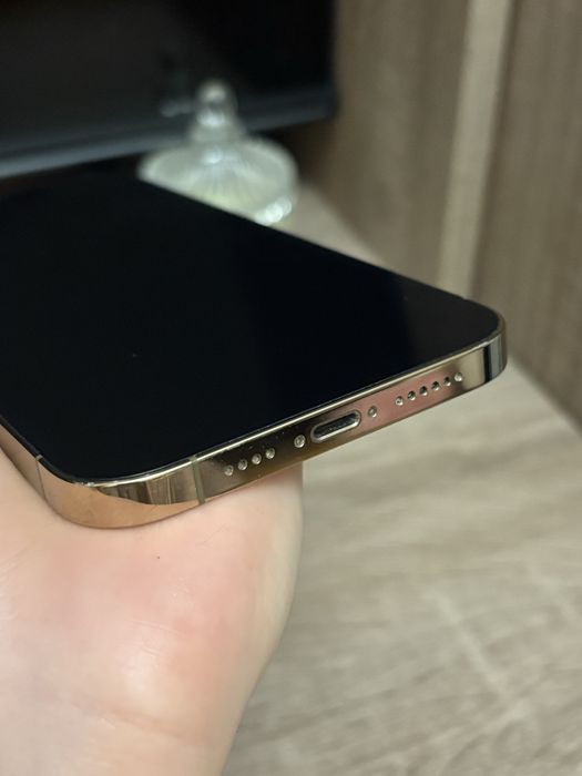 iPhone 12 Pro Max на 128 гб