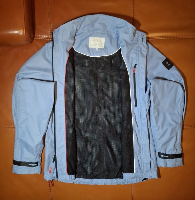 Куртка MUSTO ,женская, М, размер.