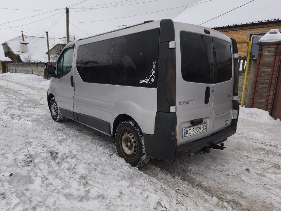 Трафік 2002 року 1.9 турбо шестиступка пасажир