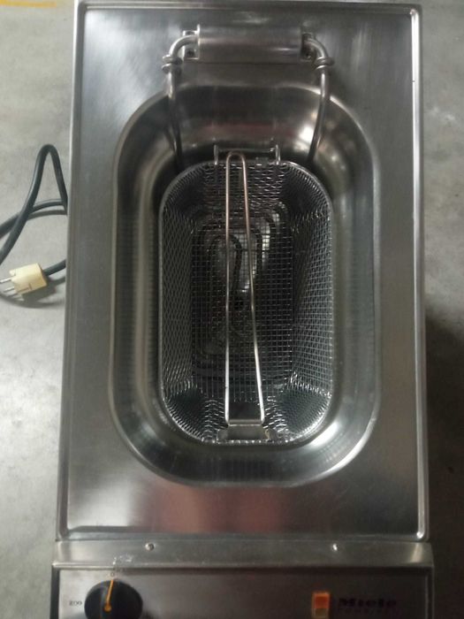 Fritadeira de Encastre Miele CombiSet ProLine