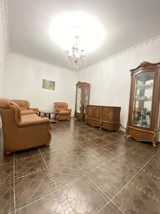 Продам 2-этажный дом на ул. Малиновского, Хаджибеевский р-н,