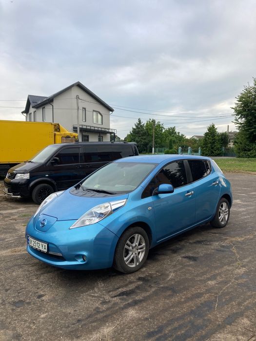 Продам нісан ліф 40квт.