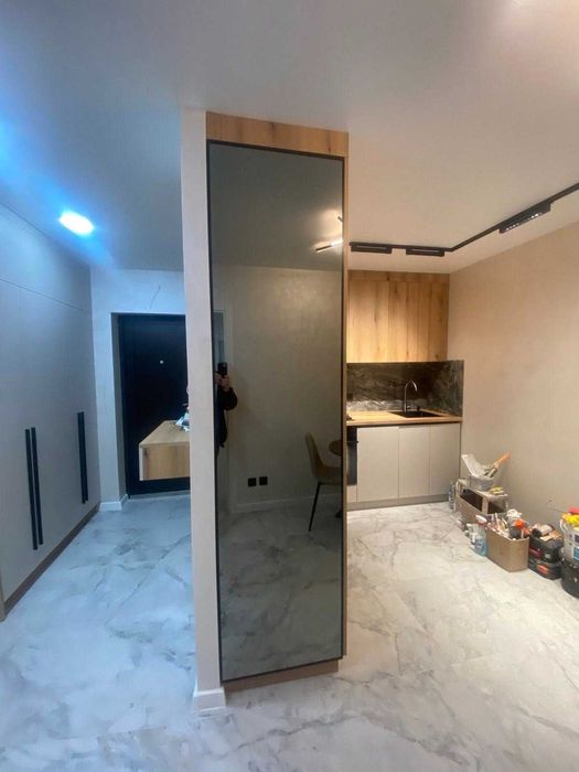 Продаж 2 км квартири на Злуки