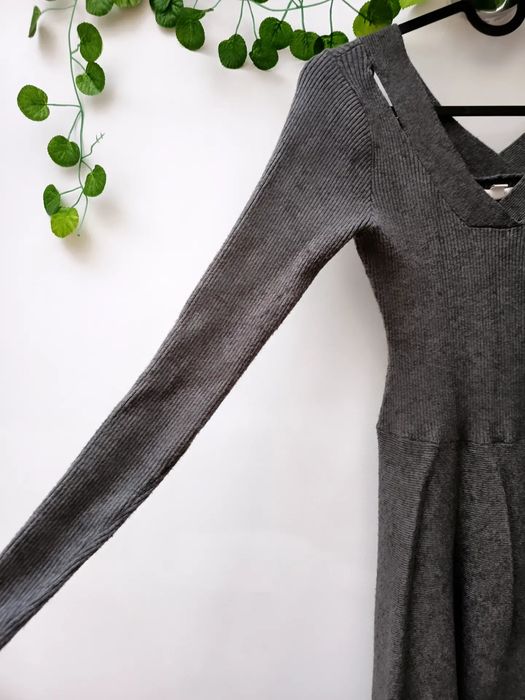 Vestido de Malha Cinzenta Escura