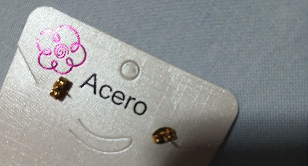 Brincos em forma de trevo de 4 folhas em aço