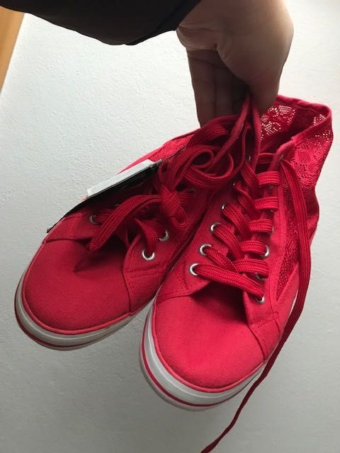 Sapatilhas Vermelhas Renda Nº 38 NOVAS