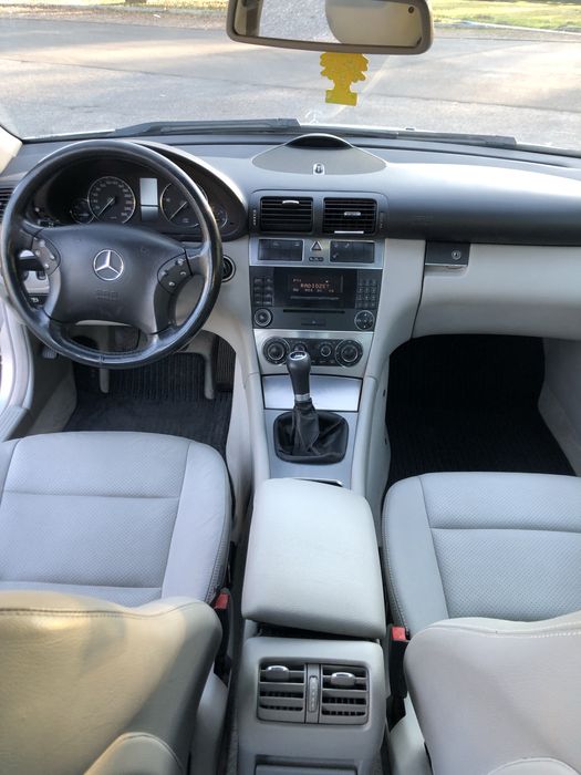 Mercedes C220 Avantgarde Maly Przebieg Swietny San Zero Korozji