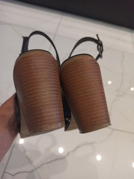 Sandały Monnari rozm 40
