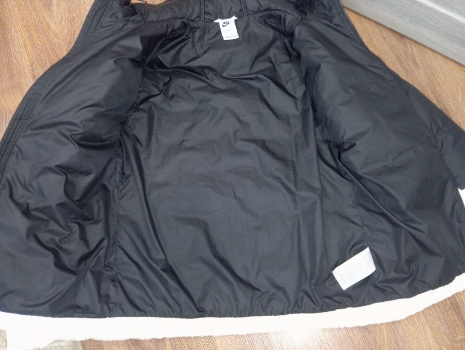 Куртка чоловіча Nike