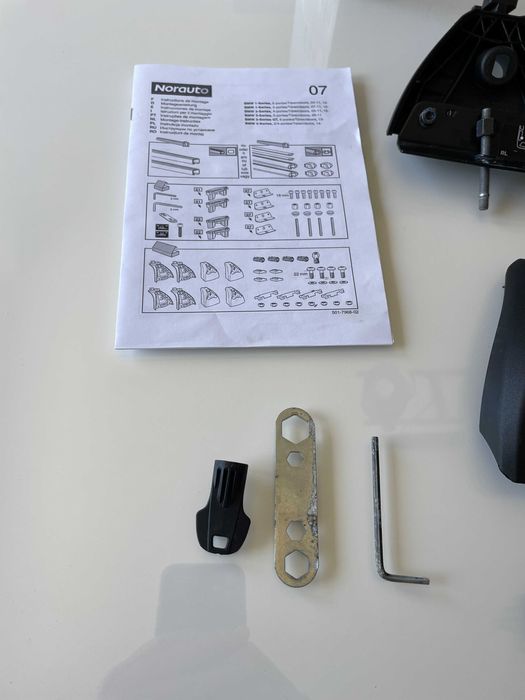 Kit fixação barras tejadilho NORAUTO 200 (BMW Serie 1 F20)